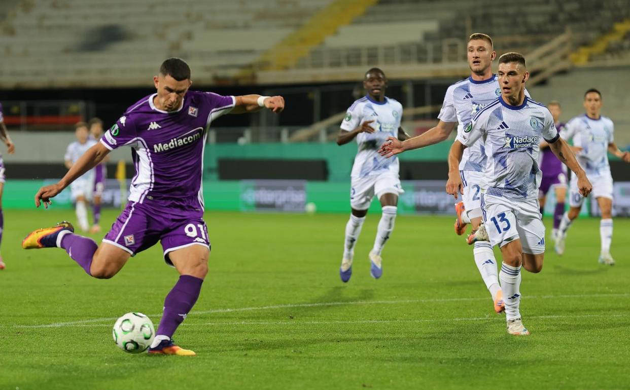 佛罗伦萨2-0奥洛莫茨：皮科利破门 意甲第16胜捷甲第8联赛开门红